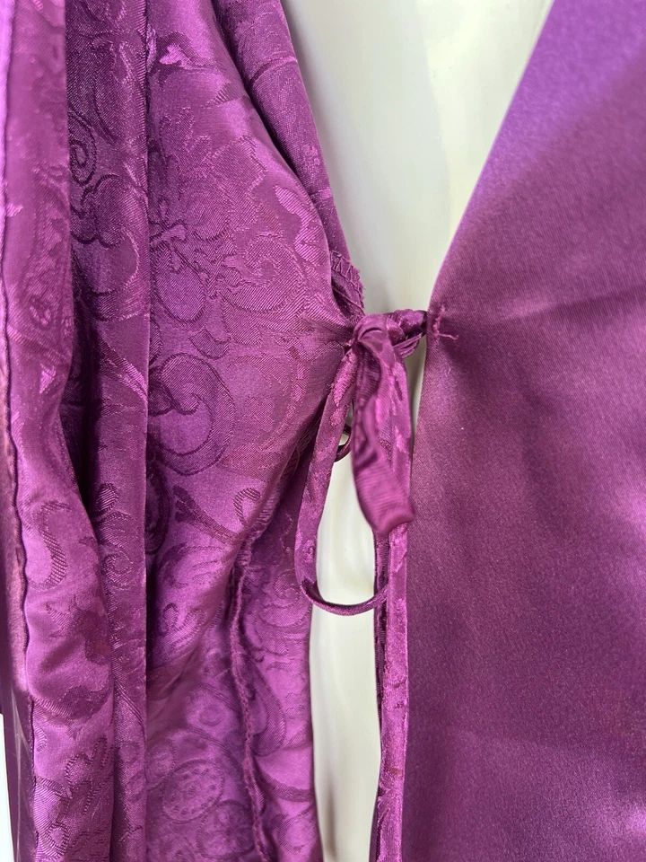 Victoria's Secret золотой этикетки халат кимоно M/L винтажный фиолетовый цветочный милый Y2K - Изображение 4 из 4
