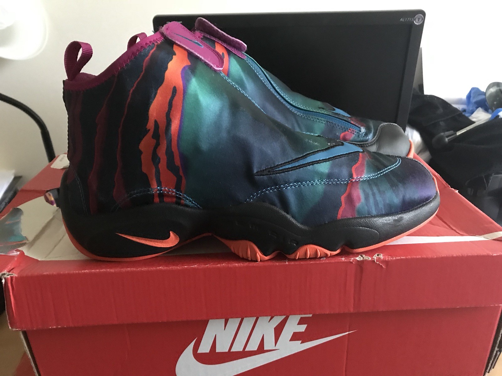 Nike Gary Payton Glove Size 8.5 Nike Gary Payton Glove Size 8.5