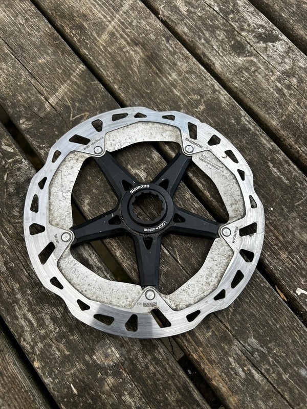 Shimano RT-MT800CL 180mm Centre Lock Ice Technologies Freeza Rotors & lockring.