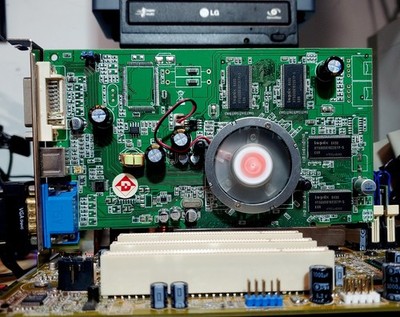 Diamond Stealth S120/Ati 9550 256mb Agp