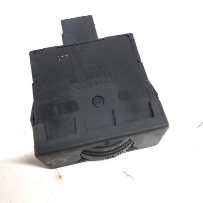 PEUGEOT 207 GENUINE 1.4 PETROL HEADLIGHT AIM ADJUST SWITCH 2006 - 2009
