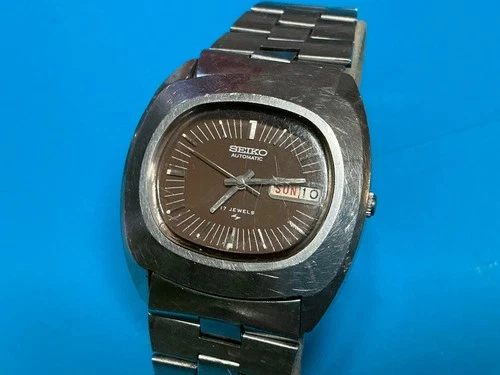 Seiko Men's Automatic Day/Date Watch 7006-5009, Vintage 17 Jewels Works