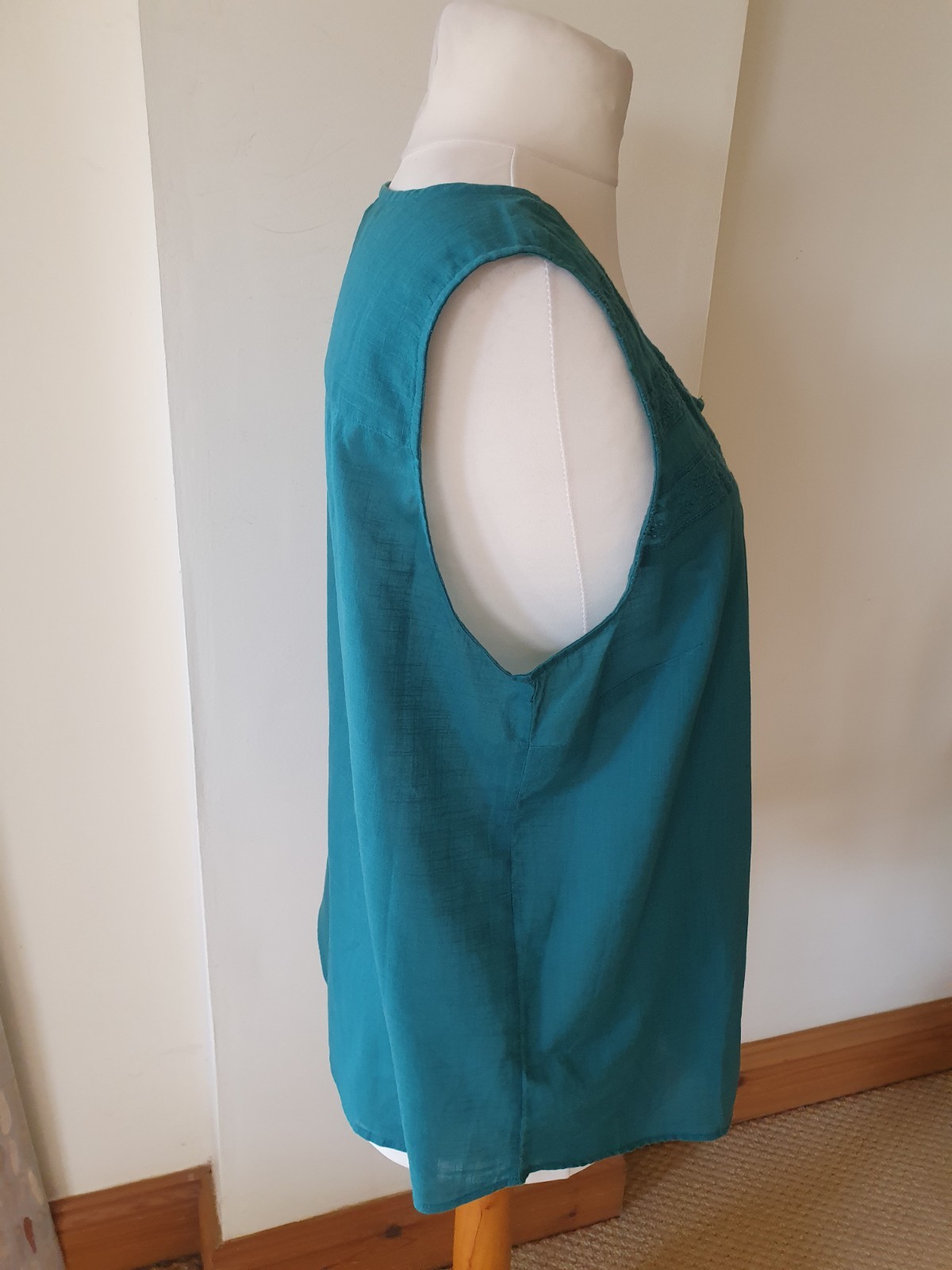 Picture 6 of 24