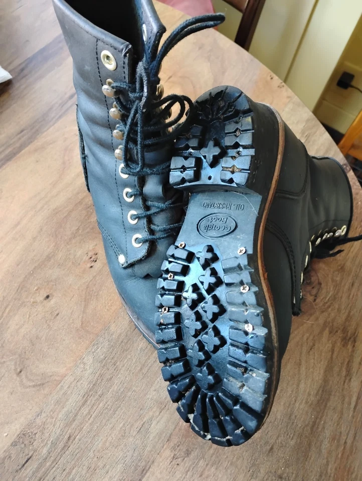 Bota Georgia.Bota registradora. Resistente al aceite.No tiene talla.Tacón a punta, 9,5. Foto 4 de 4