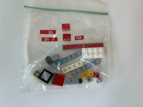 Lego 8144 Ferrari 248 F1 Team set (Raikkonen Edition)