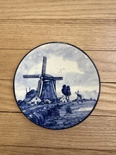 Hanging Wall Plate DELFT BLAUW BLUE  WINDMILL HAND PAINTED IN HOLLAND VTG