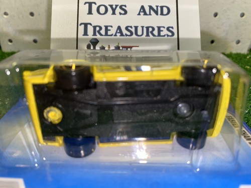 HOT WHEELS 2010 FASTER THAN EVER TRIUMPH TR6 (YELLOW)#3/10 NIP #6 Gold 5sp (B443 - Picture 10 of 10