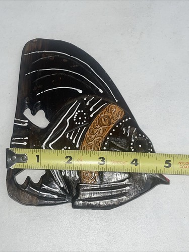 Hand Carved Wood Handpainted Fish Figure - Picture 10 of 11