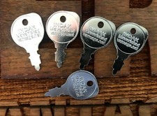 5 lawn tractor keys fits INDAK Toro,Murray,Sears,Cub Cadet,John Deere M40718