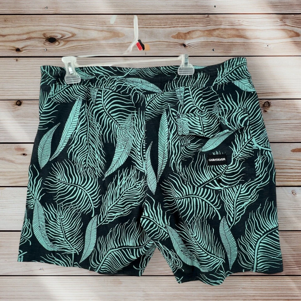 Pantalones cortos de natación Quiksilver para hombre 38 verdes elásticos de 4 vías florales Dryflight Foto 2 de 4