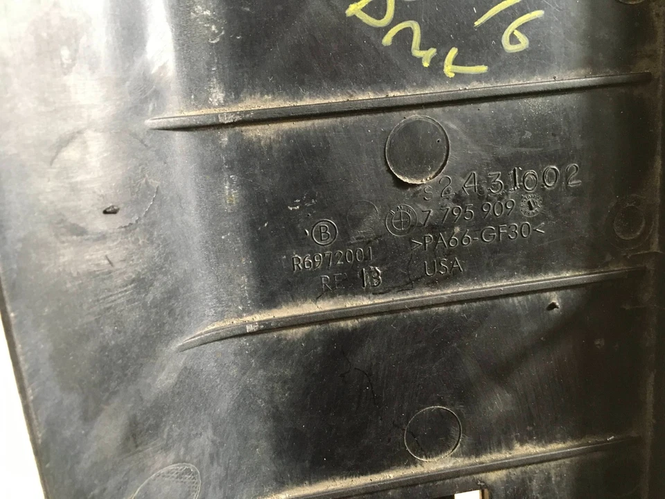 BMW X5 X6 3.0d 3.0sd 2014-2018 módulo soporte inferior 17117795909 OEM. Foto 3 de 4