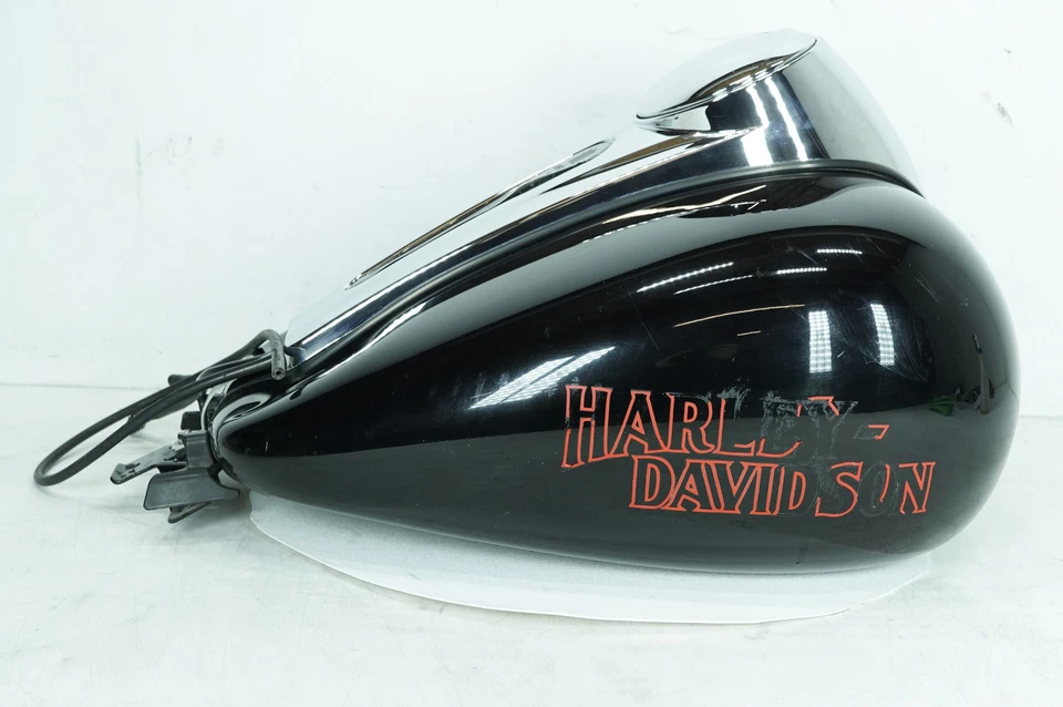 08 Harley Touring Street Glide 燃油箱汽油储罐和控制台无钥匙 — 第 4/4 张图片