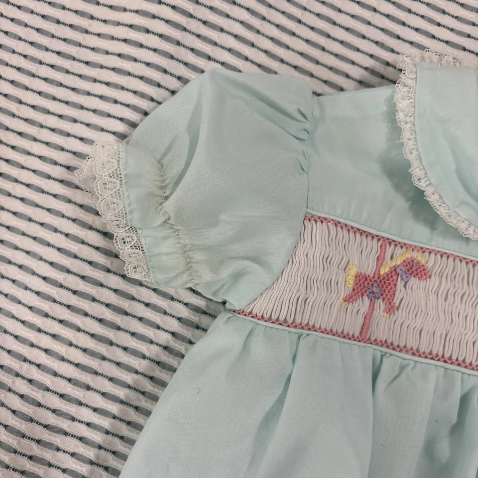 Vtg Petit Ami Smocked Baby Girl Bubble Romper Carousel Horses Sz 3 Months - Image 3 of 4