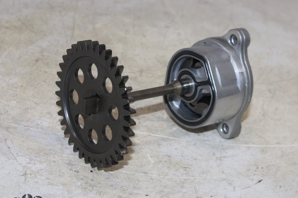 Suzuki GSXR 750 2000 OEM motor bomba de aceite de motor Foto 3 de 4