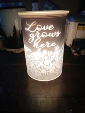 Scents Wax Melter Pot Love Grows Here