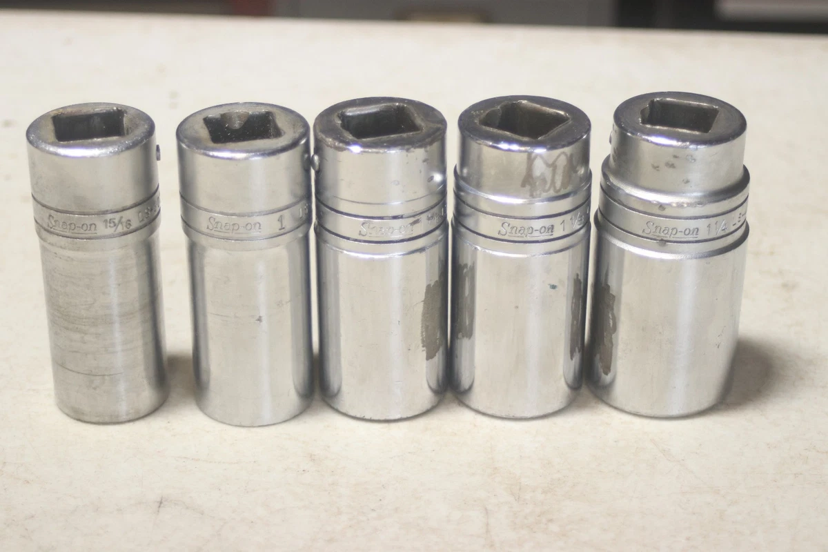 Snap-on 3/4in. Drive 1-1/8in. Size Vehicle Sockets and Socket Sets