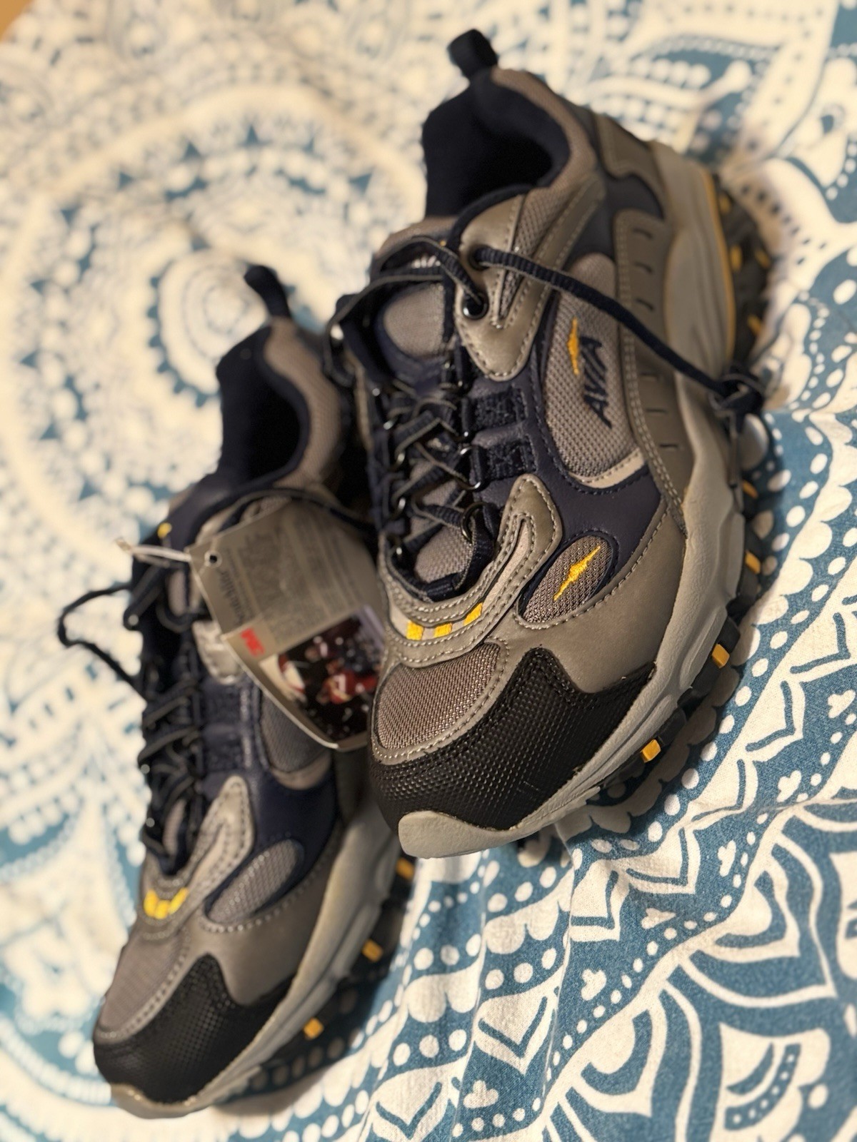 Avia Women's Shoes Size 7