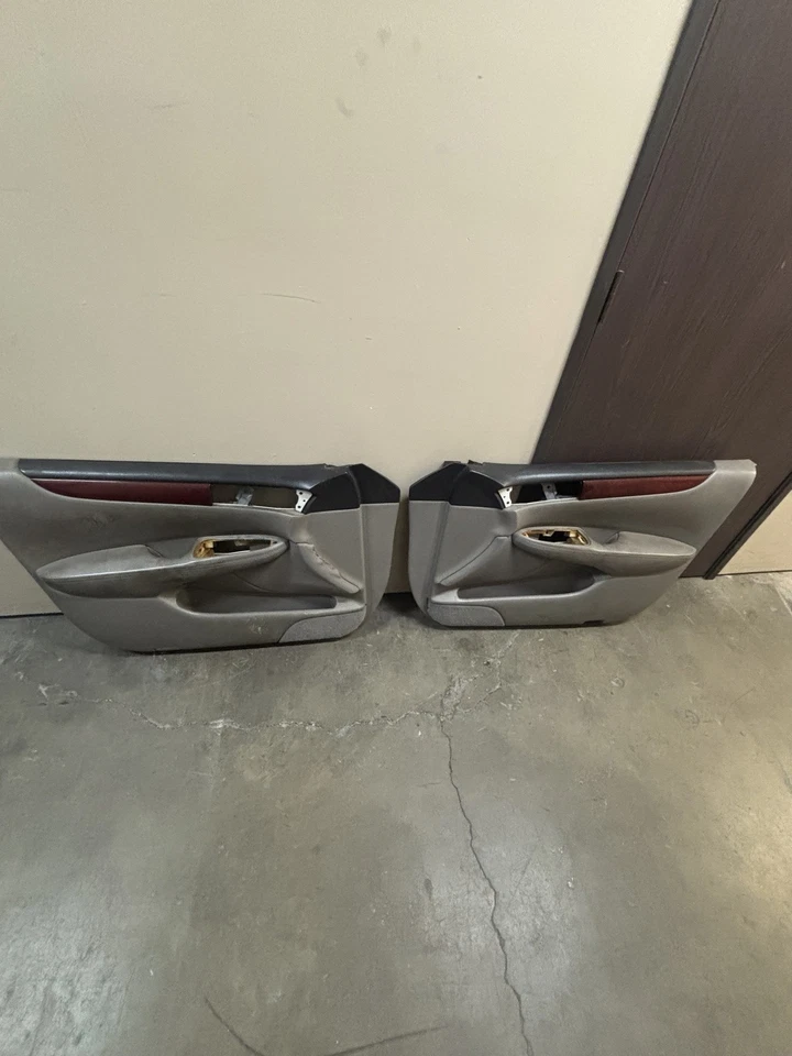 Tarjetas de puerta/paneles de puerta OEM Lexus Es300 2002-2003 Foto 2 de 3