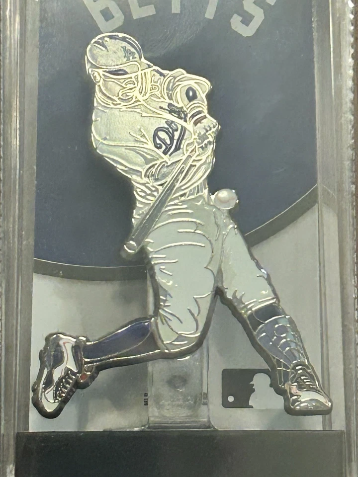 Dodgers Mookie Betts 3 inch FiGPiN - Image 4 of 4