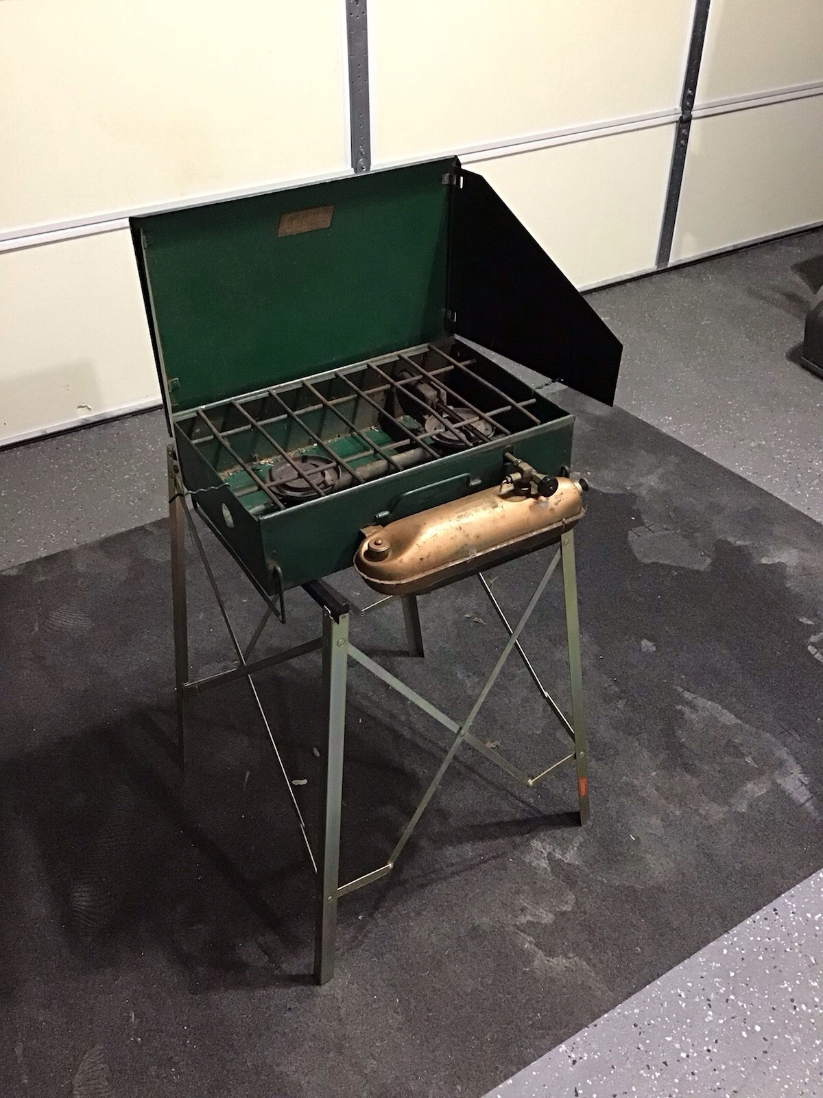 Coleman 425B Portable Camp Stove for Outdoor Cooking Adventures