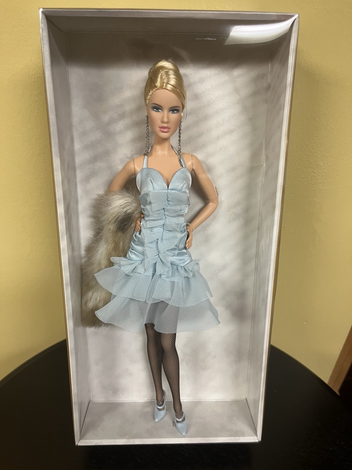 DARIA Barbie Celebutante MODEL OF THE MOMENT DOLL GOLD LABEL 2004 NRFB