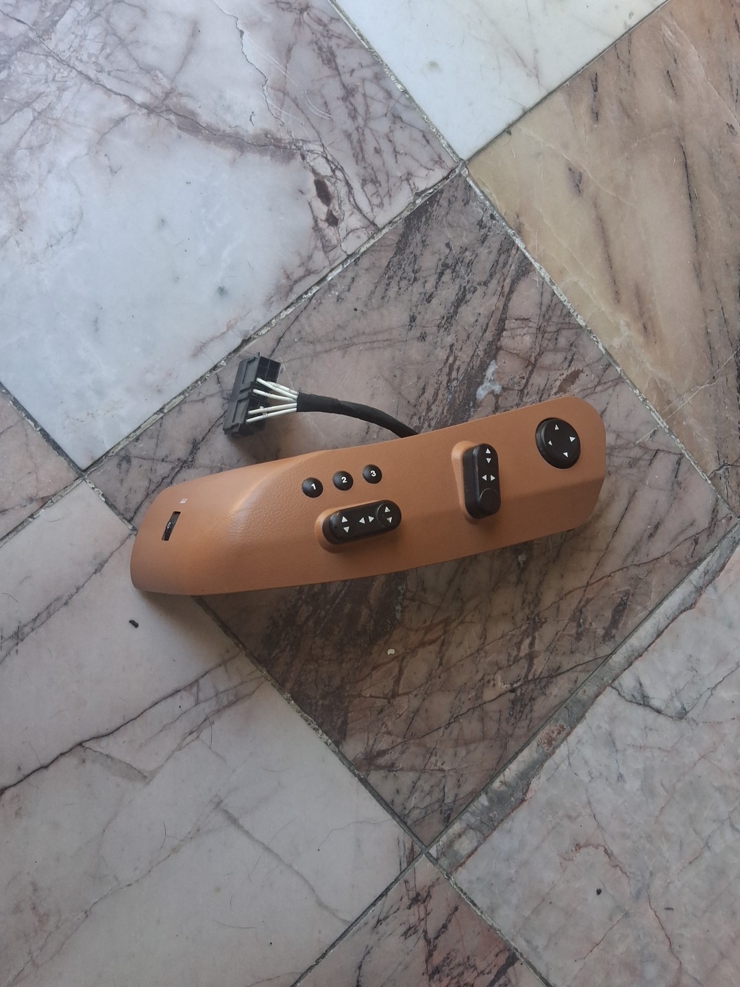 03-13 Maserati Quattroporte M139 Front Left Side Seat Control Memory Switch Oem
