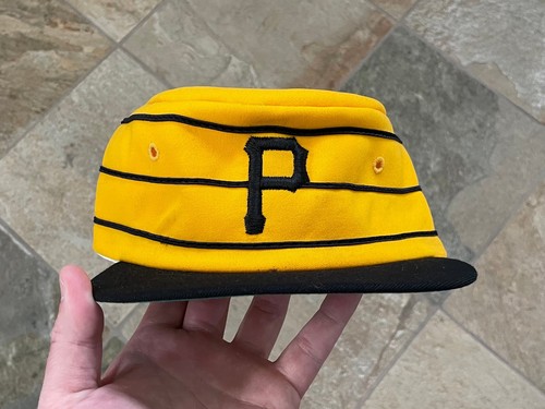 Vintage Pittsburgh Pirates Roman Pro 