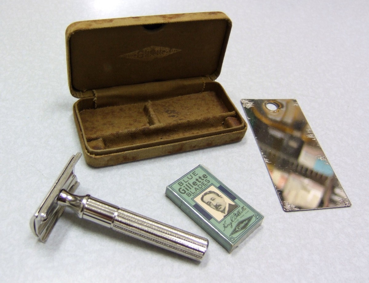 Vintage 1940's Canadian Gillette Military Khaki Safety Razor Set