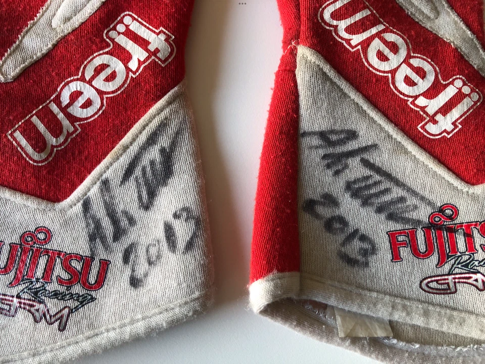 Race Gloves used : Alexandre Premat V8 Supercar 2013 - Signed - Photo 3/4