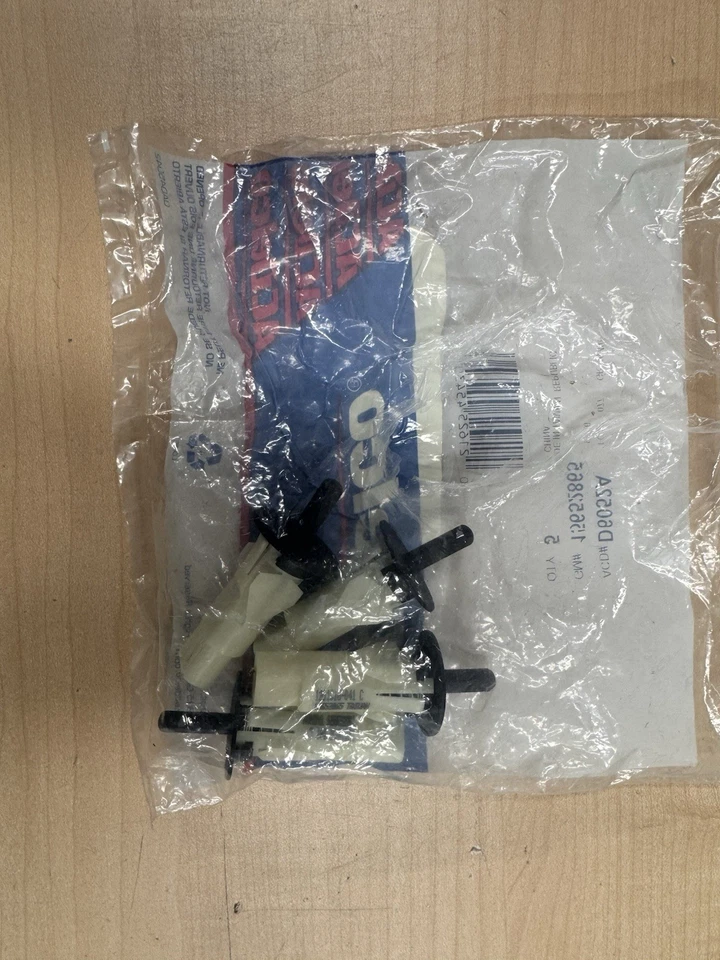 (CANTIDAD 1) OEM NUEVO GENUINO GM PUERTA JAMBA INTERRUPTOR 15652865 JIMMY S10 BRAVADA SONOMA Foto 2 de 3