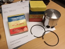 KAWASAKI KE175D1  NEW 0.5mm 1st OVER SIZE GENUINE  PISTON AND RINGS