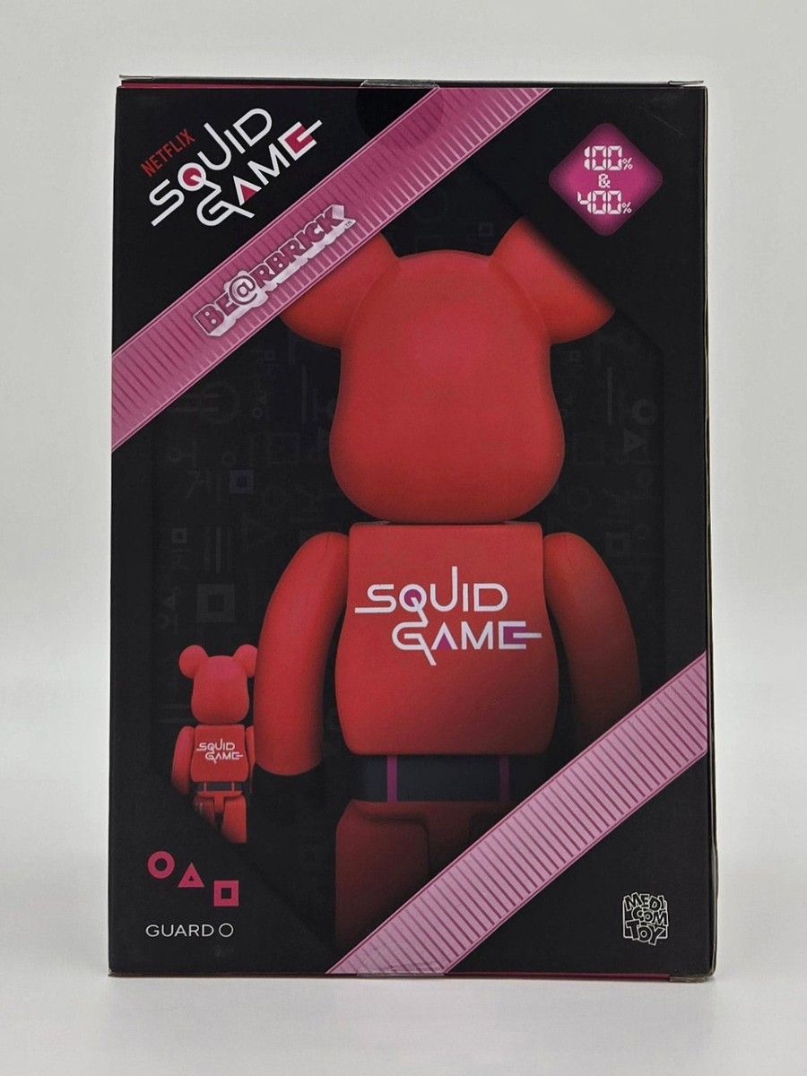 Bearbrick Squid Game Guard Circle 100% & 400% 2-Pack