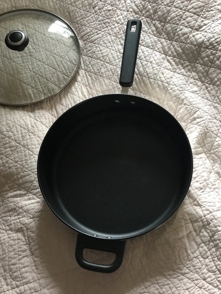 Cook’s Essentials 18/10 Edelstahl Antihaft Pfanne Groß Bratkasserolle Deckel - Bild 4 von 4