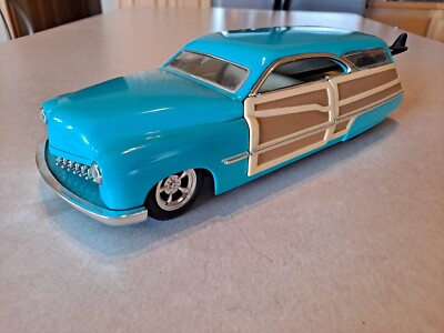 新品 1/18 マ—キュリ—1950 custom Woodie Hot Wheels 1950 Custom Merc Woodie Wagon: 1/18 Scale: With
