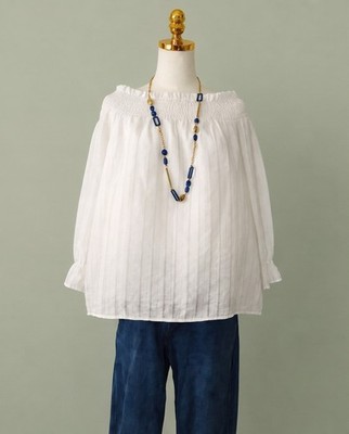Elegant White Bohemian Style Blouse Size S