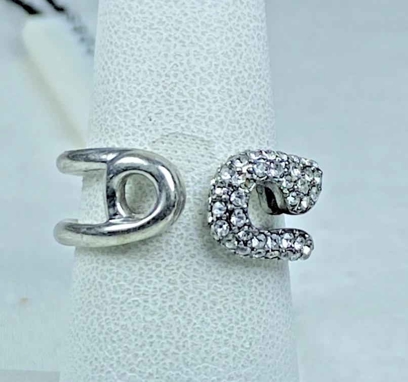 Anillo Pin de Seguridad Cristal Pavimentado Tono Plata Antiguo MARC JACOBS Talla 7, Nuevo de Lote Antiguo Foto 3 de 4