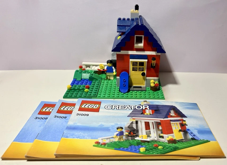 LEGO Creator 31009 Small Cottage, photo 1 of 5