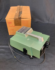 Realist 400 Model 3111 Automatic Projector