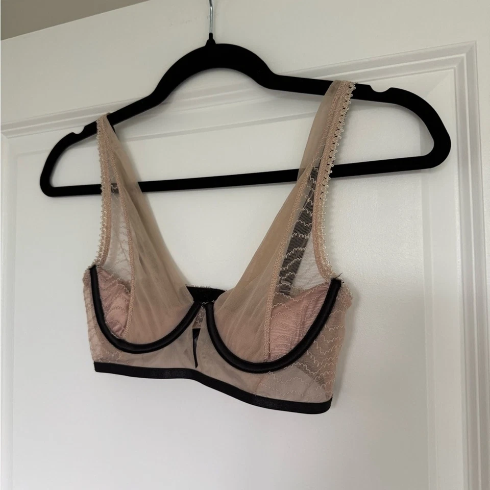 Frederick's of Hollywood Black and Beige Zoe-Anna Lace Mesh Unlined Bra Small - Image 4 of 4