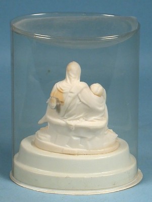 1964-65 New York Worlds Fair Pieta Souvenir Statue Vatican 1964-65 New York Worlds Fair Pieta Souvenir Statue Vatican
