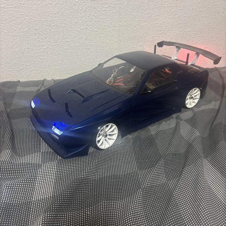 Yokomo Drift Package Coche de radiocontrol Escala 1/10 Kit de coche de deriva eléctrico con electrónica Foto 2 de 4