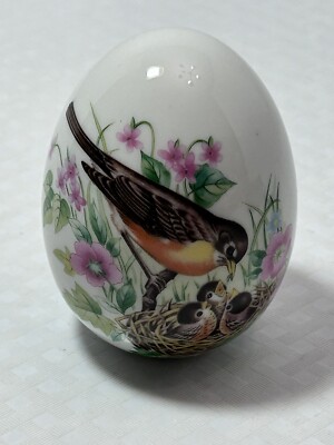 AVON Porcelain Floral Egg Robin & Baby Birds Every Spring Brings A New Beginning