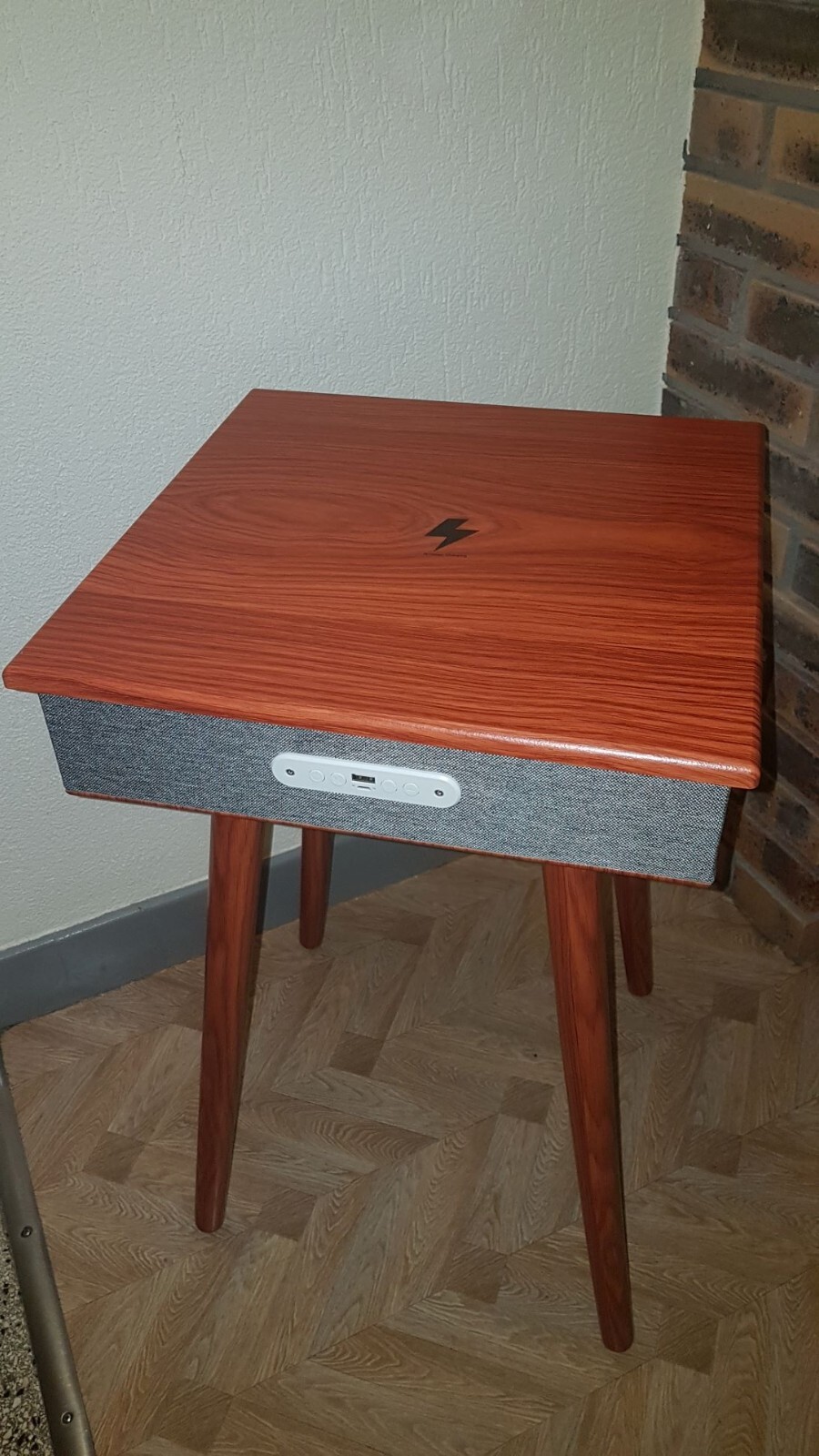 Table basse enceinte Bluetooth avec chargeur sans fil induction en bois clair - 2