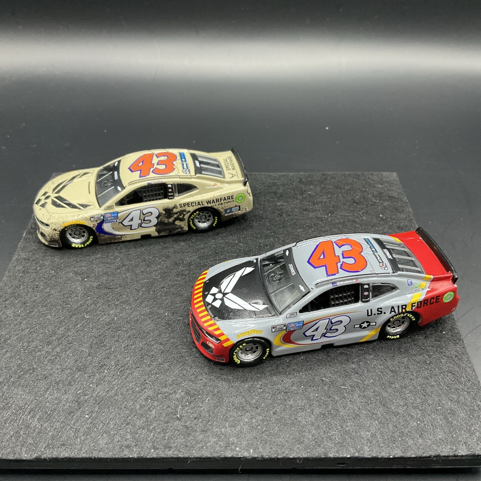 Erik Jones 43 US Air Force Special Warfare 2021 1/64 NASCAR Lionel