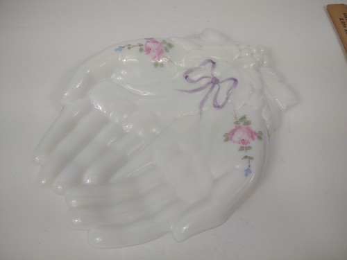Westmoreland Milk Glass Open Hands Queen Victoria Hand painted Pink Roses vtg - Picture 14 of 14