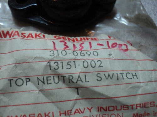 1968-70 Kawasaki F3 F4 interruptor indicador neutro nuevo fabricante de equipos originales 13151-1003 13151-002 - Imagen 2 de 4