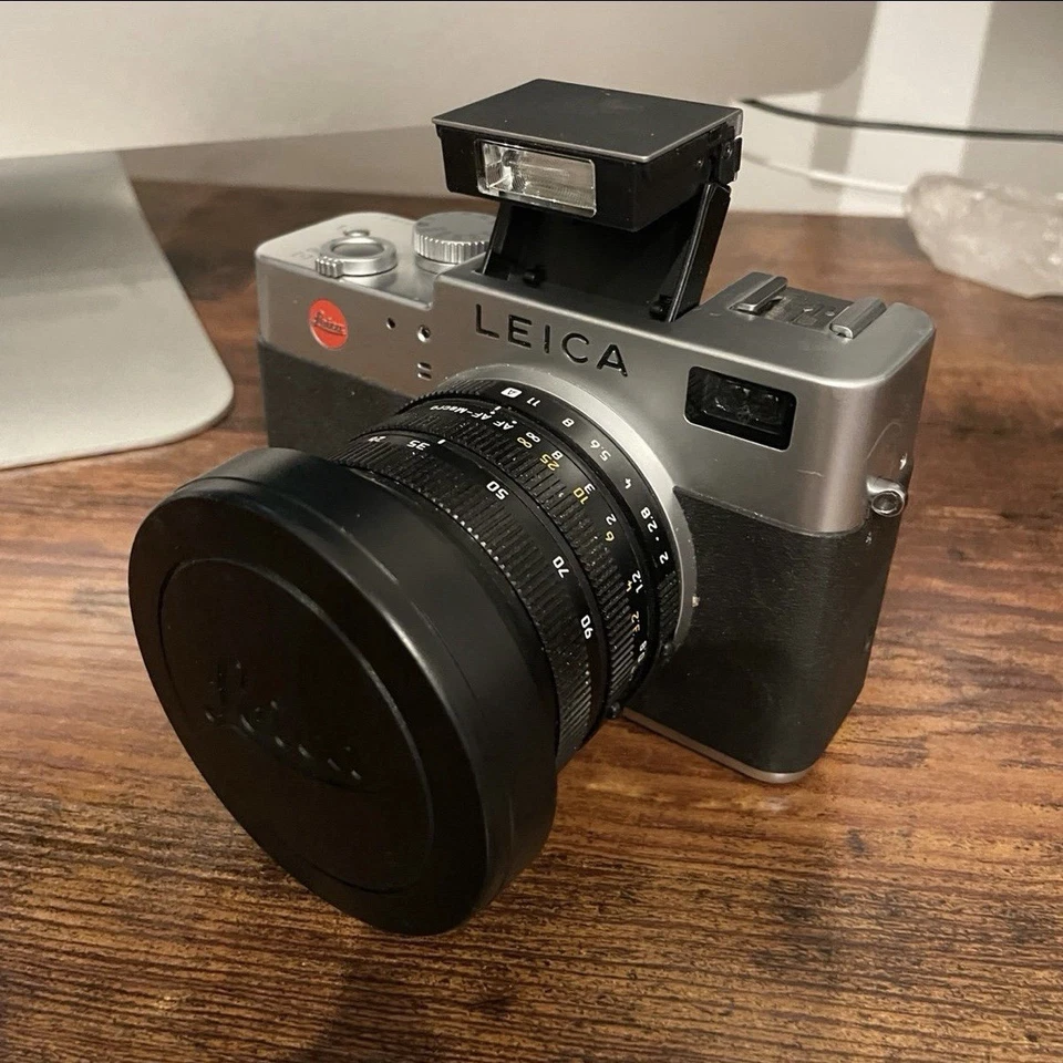Cámara digital Leica Digilux 2 Foto 2 de 4