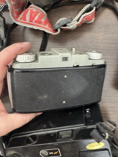Lot Of Vintage Cameras Untested Kodak, Canon, Pentax, Brownie - Picture 19 of 24
