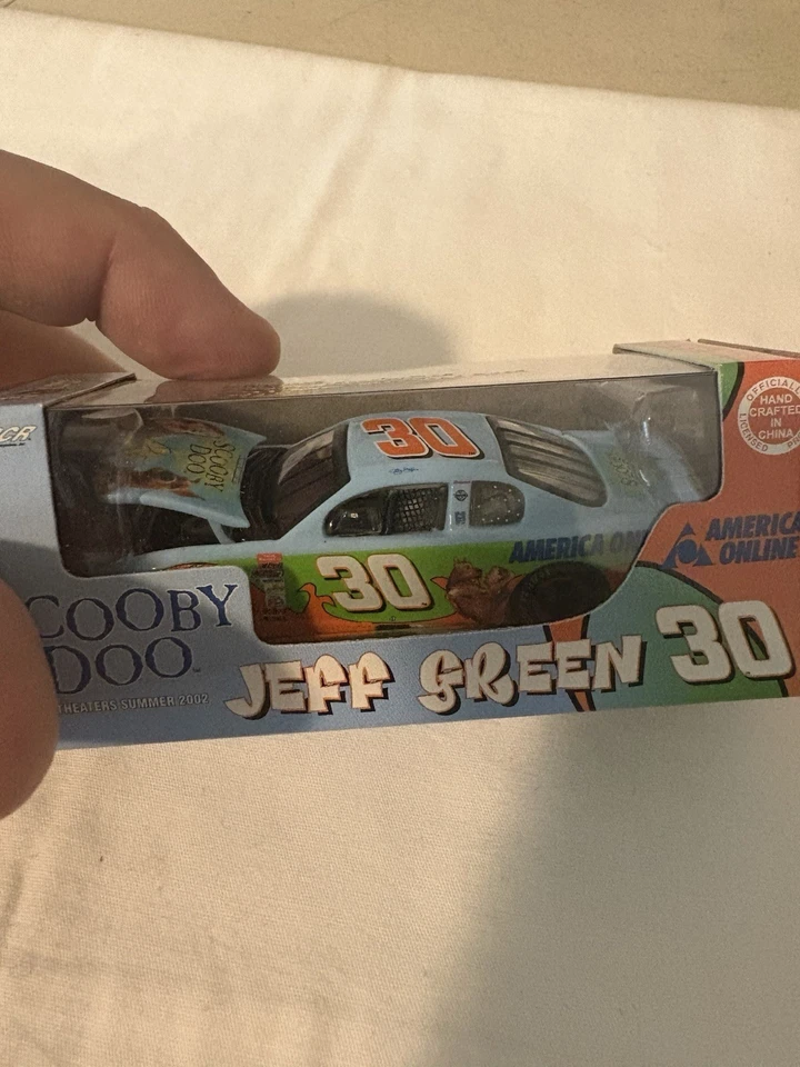 Coche diecast RCCA Nascar 2002 AOL Scooby-Doo #30 Jeff Green 1/64 LE 1/1584 Foto 2 de 4