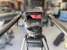 Sachtler Video 18P Fluid Head 2-Stage Carbon Fiber Tripod 18 P 100mm  hard case